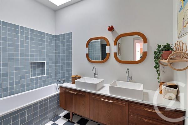Maison à vendre  5 pièces - 149 m 2   BEGLES  - 33