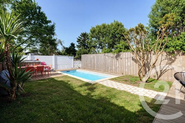 Maison à vendre  5 pièces - 149 m 2   BEGLES  - 33