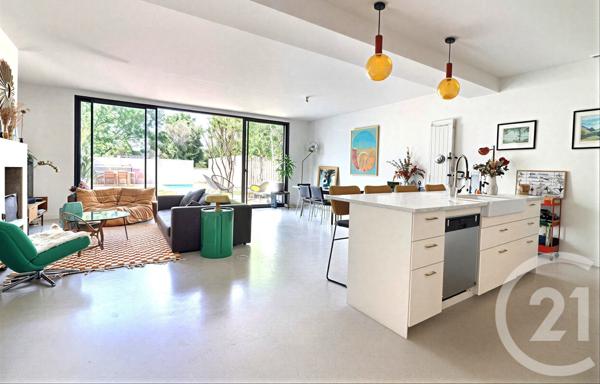 Maison à vendre  5 pièces - 149 m 2   BEGLES  - 33
