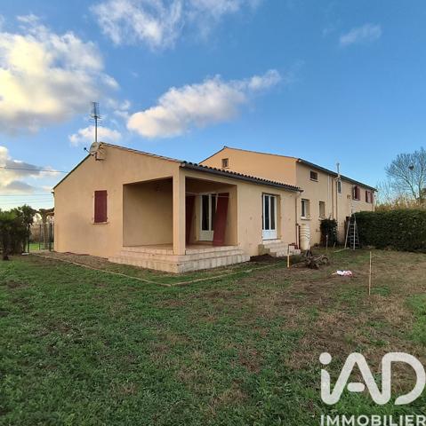 Maison à vendre 13 pièces 280 m² Saint-Laurent-d'Aigouze