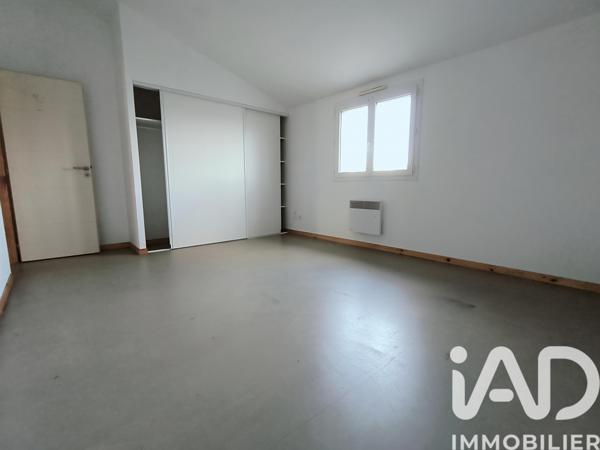 Maison à vendre 13 pièces 280 m² Saint-Laurent-d'Aigouze