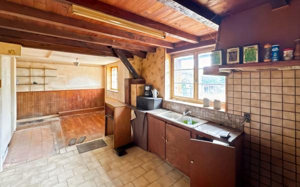 Maison à vendre    6 pièces •  Saint-Astier