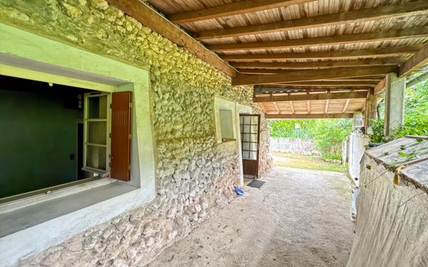 Maison à vendre    6 pièces •  Saint-Astier