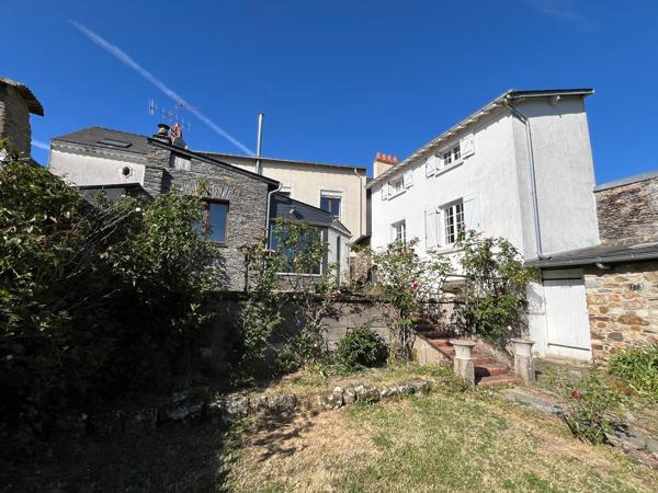 Maison à LES PONTS-DE-CE, 49130 - 8 pièces 165m²