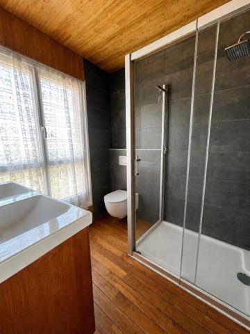 Maison à LES PONTS-DE-CE, 49130 - 8 pièces 165m²