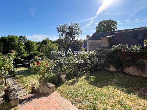 Maison à LES PONTS-DE-CE, 49130 - 8 pièces 165m²