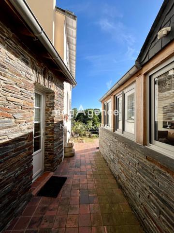 Maison à LES PONTS-DE-CE, 49130 - 8 pièces 165m²