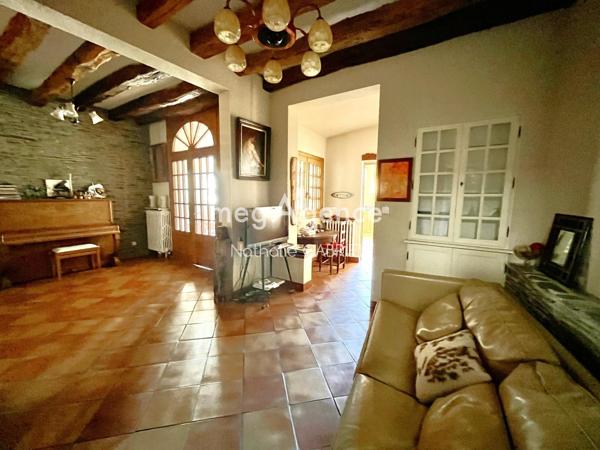 Maison à LES PONTS-DE-CE, 49130 - 8 pièces 165m²