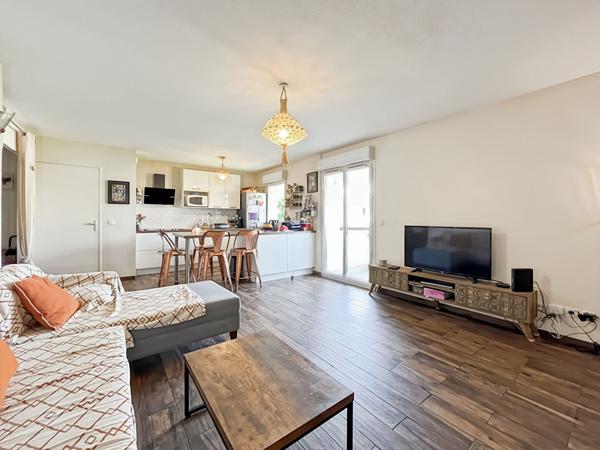 Appartement Mérignac 3 pièces 64.81 m2 résidence sécurisée avec piscine