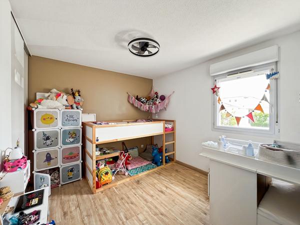 Appartement Mérignac 3 pièces 64.81 m2 résidence sécurisée avec piscine
