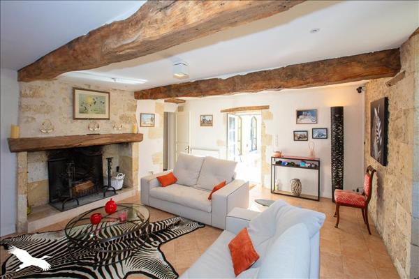 Maison à vendre |  Saint-Lary |  7 pièces | 393 m²