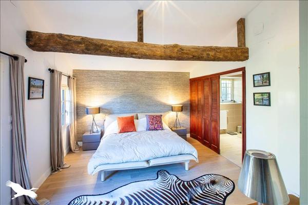 Maison à vendre |  Saint-Lary |  7 pièces | 393 m²