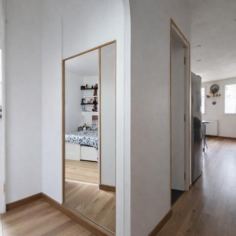 Appartement
         4 pièces
        - 60 m² 299 000 € *