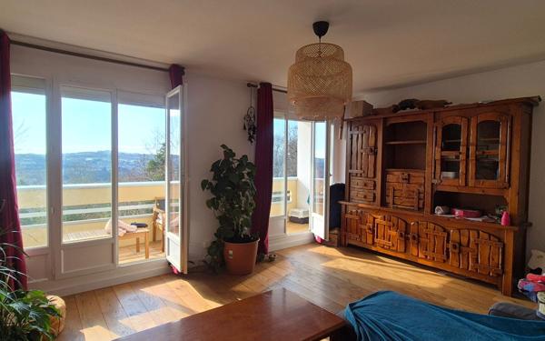 Appartement à vendre    3 pièces • 71 m2 Saint-Étienne