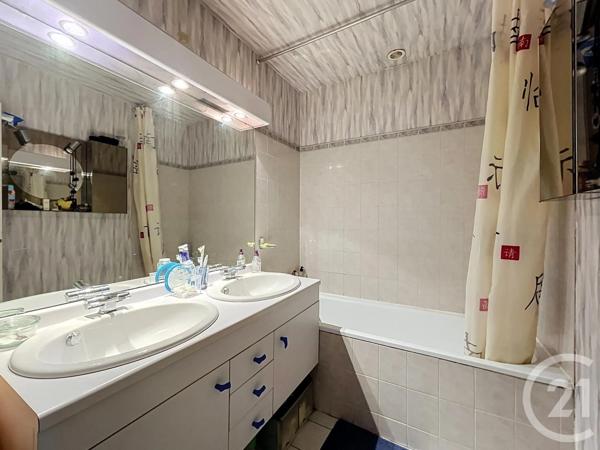 Maison à vendre  5 pièces - 177,35 m 2   CHATOU  - 78