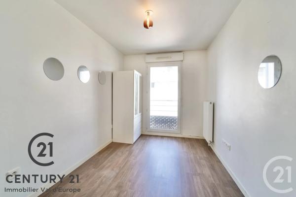 Appartement F3 à vendre  3 pièces - 58,40 m 2   CHAMPS SUR MARNE  - 77