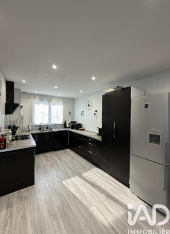 Maison à vendre 6 pièces 111 m² Lieusaint