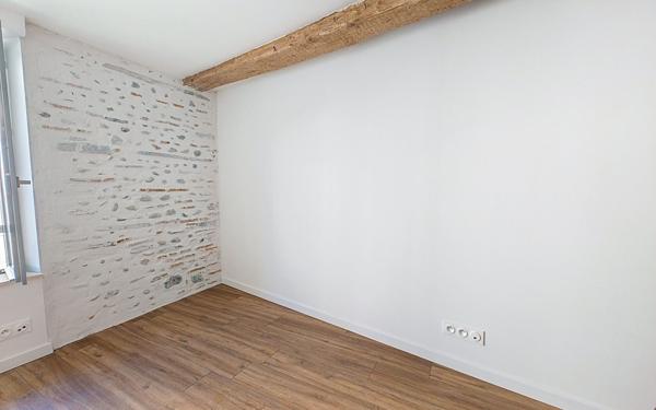 Appartement à vendre    5 pièces • 88 m2 Pau