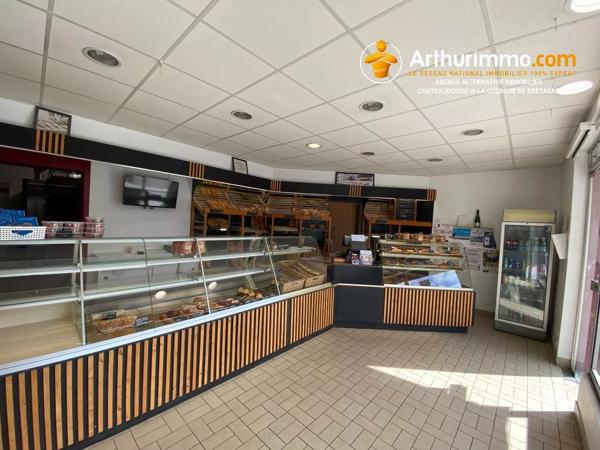 Vente                                                      Immeuble
                        
                     7 pièces                      110 m2                     à Étrelles