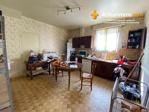 Vente                                                      Immeuble
                        
                     7 pièces                      110 m2                     à Étrelles