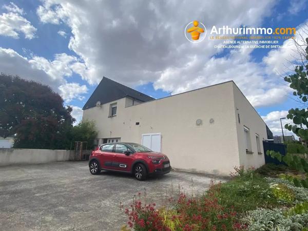 Vente                                                      Immeuble
                        
                     7 pièces                      110 m2                     à Étrelles