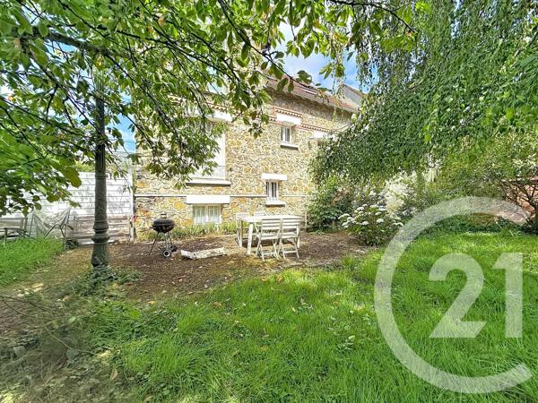 Maison à vendre  8 pièces - 114,71 m 2   STE GENEVIEVE DES BOIS  - 91