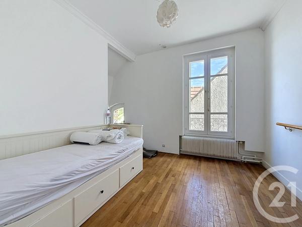 Maison à vendre  8 pièces - 114,71 m 2   STE GENEVIEVE DES BOIS  - 91