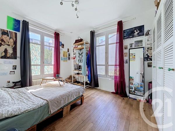 Maison à vendre  8 pièces - 114,71 m 2   STE GENEVIEVE DES BOIS  - 91