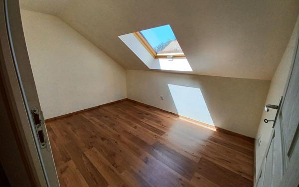 Maison à vendre    5 pièces •  Azerables