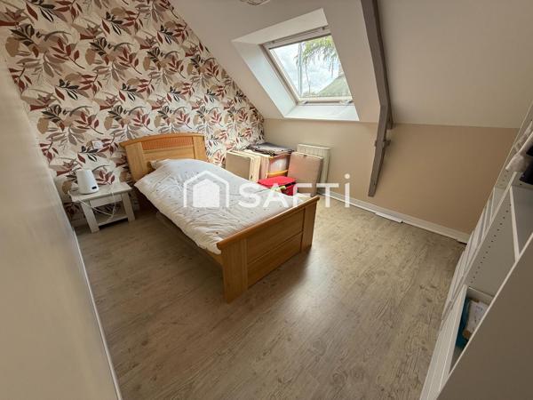 MAISON FAMILIALE TYPE LONGERE DE 138 M2 LOUEE PROCHE COMMODITÉS DE LOCMINE