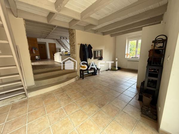 MAISON FAMILIALE TYPE LONGERE DE 138 M2 LOUEE PROCHE COMMODITÉS DE LOCMINE