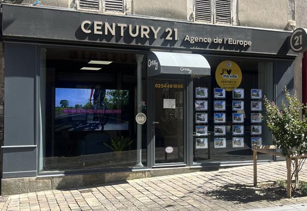 Maison à vendre  6 pièces - 202 m 2   LA CHATRE  - 36
