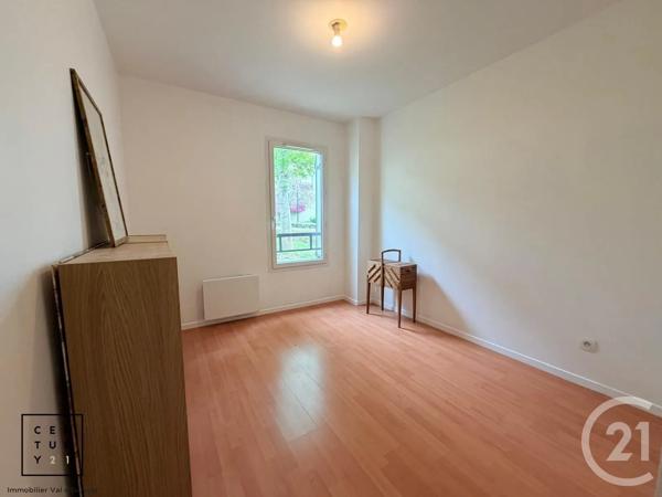 Appartement F2 à vendre  2 pièces - 43,19 m 2   CHESSY  - 77