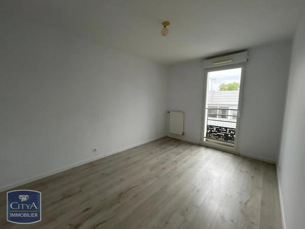 Appartement à louer 2 pièces 41.85m² Pomponne (77400)