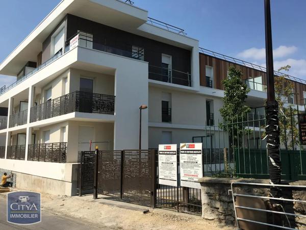 Appartement à louer 2 pièces 41.85m² Pomponne (77400)