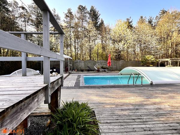 Maison atypique avec piscine au sud d’Orgères