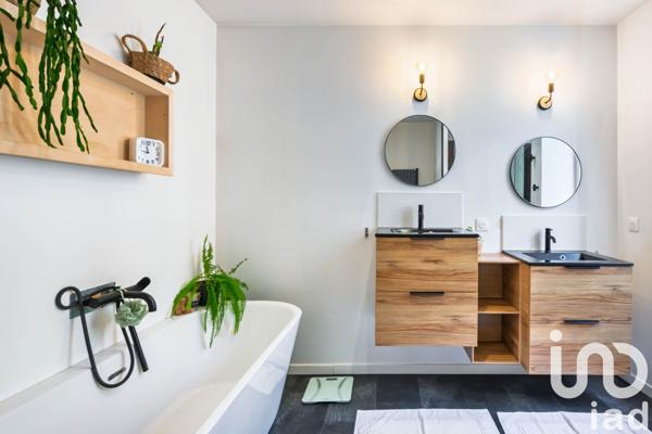 Maison à vendre 8 pièces 230 m² Cadillac-sur-Garonne