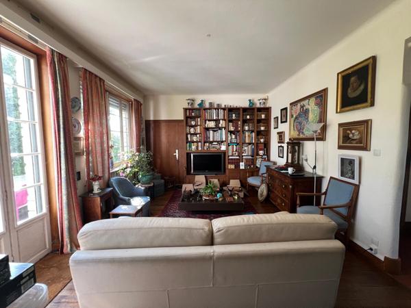 Saint-Laurent-sur-Mer (14710) Maison T12 de 270m2 - Terrain 2870 m2