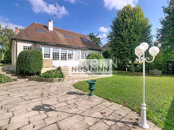 Maison spacieuse à vendre à Frépillon - 5 chambres, 195 m²