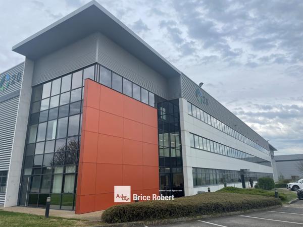Bureaux à louer modulables avec parking à Saint-Quentin-Fallavier