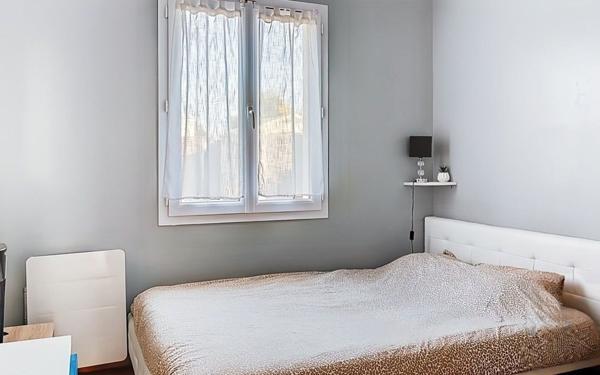 Maison à vendre    5 pièces •  Angliers