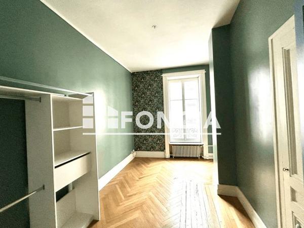 Location Appartement 6 pièces 175.8 m² - 40 QUAI GAILLETON Lyon 69002