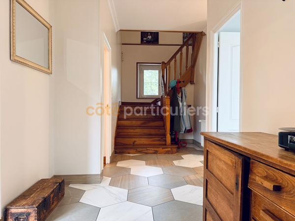 Vente
                Maison325 m² - 10 Pièces -
                    CONDE SUR VIRE (50890)