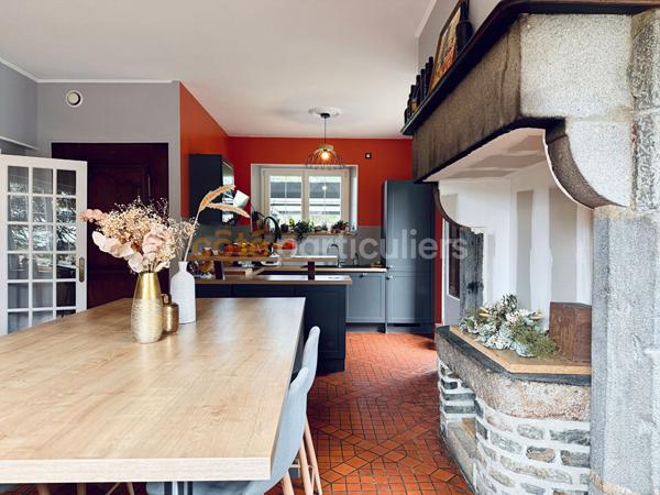 Vente
                Maison325 m² - 10 Pièces -
                    CONDE SUR VIRE (50890)