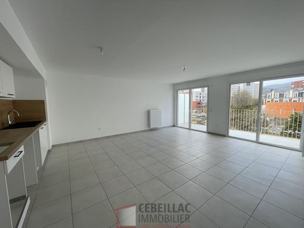 Appartement T3 Résidence OPUS avec garage double - Plafonnement LLI