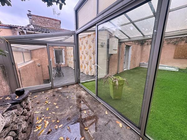 Saint-Affrique (12400) Maison avec véranda et commerce/atelier en CV Saint-Affrique !