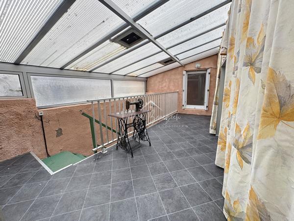 Saint-Affrique (12400) Maison avec véranda et commerce/atelier en CV Saint-Affrique !