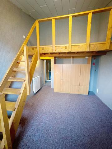 Saint-Affrique (12400) Maison avec véranda et commerce/atelier en CV Saint-Affrique !