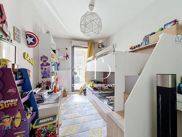 Appartement Rosny Sous Bois  Centre Ville 4 pièce(s) 88 m2 Avec extérieur