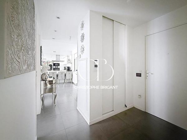 Appartement Rosny Sous Bois  Centre Ville 4 pièce(s) 88 m2 Avec extérieur